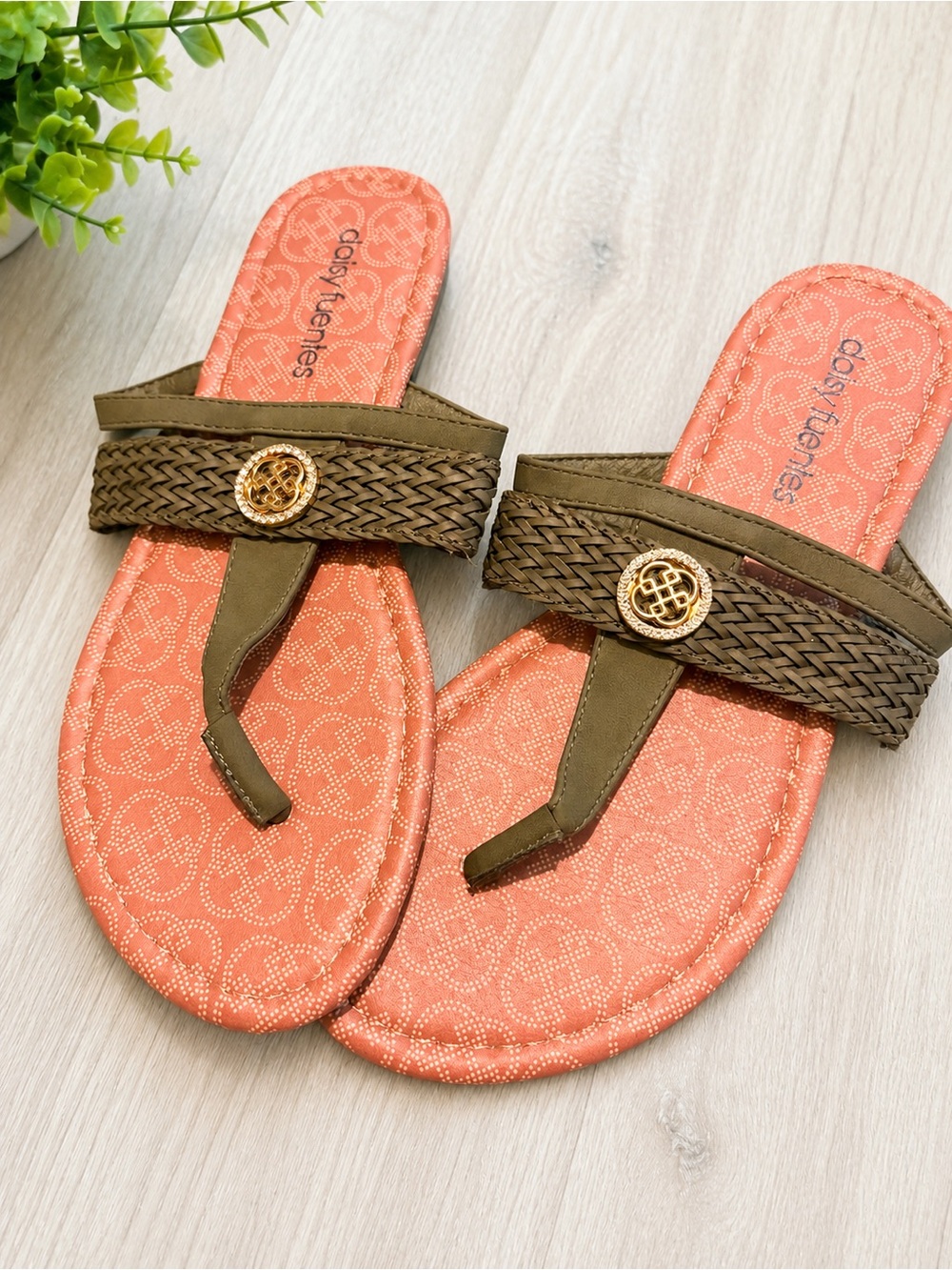 Daisy Fuentes Olive Braided Thong Sandals with Coral Footbed and Gold Emblem